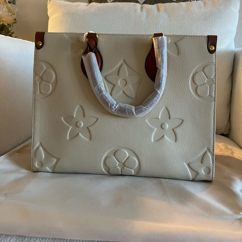 Louis V INSPIRED leather bag (not auth)
